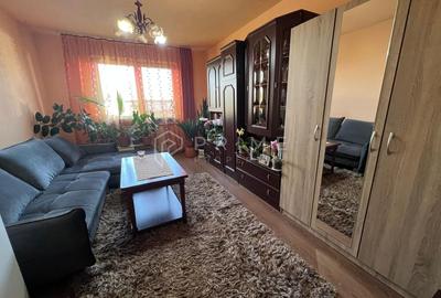 Apartament cu 3 camere decomandat în Sângeorgiu de Mureș - 1