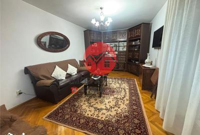Apartament cu 3 camere decomandat în Central