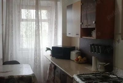 Garsonieră decomandată în Unirii - 1