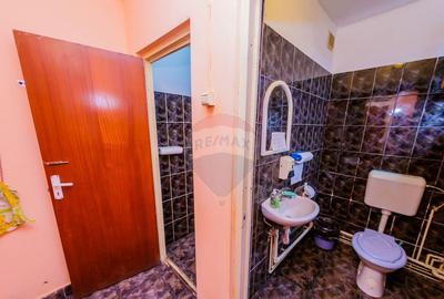 Spatiu Comercial de Vanzare sau schimb cu Apartamente - 4