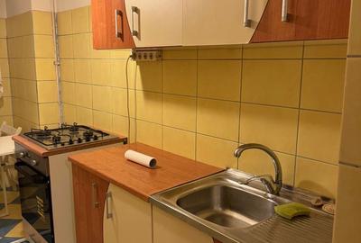 Garsonieră decomandată în Titan - 9