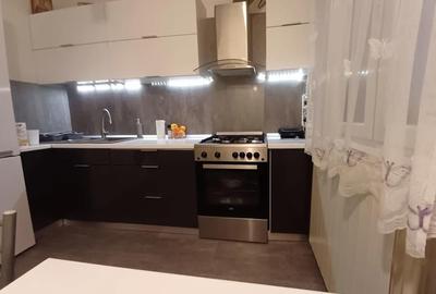 Apartament cu 2 camere decomandat în Rahova - 1