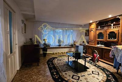 Casă cu 5 camere cu Canalizare în Central