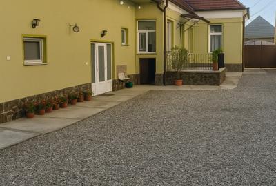 Casa 3 anexe Sacele ultracentral - 1