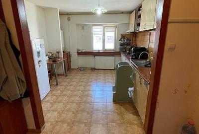 Apartament cu 5 camere decomandat, mobilat în Girocului - 7
