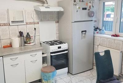 Casă cu Teren 325 Mp în Brănești - 1