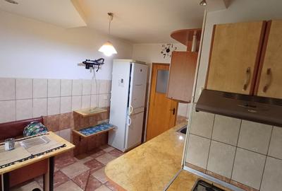 Apartament 2 camere, str. Dunavat, et. 3/4 - 7