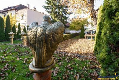 Nivel in vila, curte deosebita, priveliste, Central, Brasov - 1