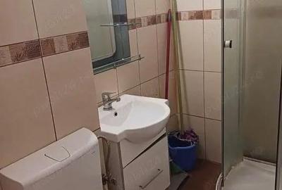 Garsonieră semidecomandată în Titan - 2