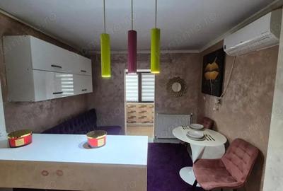 Vanzare apartament 2 camere, mobilat/utilat - zona Pie?ei Centrale - 4