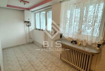 Apartament cu 2 camere decomandat în Independenței - 3