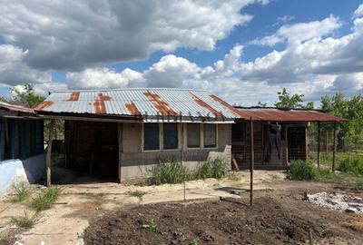 Casă cu 3 camere cu Teren 1600 Mp în Central - 12