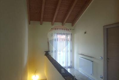 Casa / Vila de lux cu 5 camere de vanzare in Vadu Moldovei, Suceava - 31
