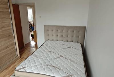 Proprietar 3 camere la 5 minute Metrou, Pia?a Straduintei | Etaj 3- 4 | Anvelopat | Partial mobilat - 1