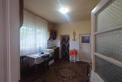 Casa cu teren, aproape de centrul balneo-termal Vata Bai - 13