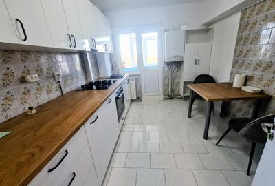 Apartament cu 2 camere decomandat în Independenței - 2
