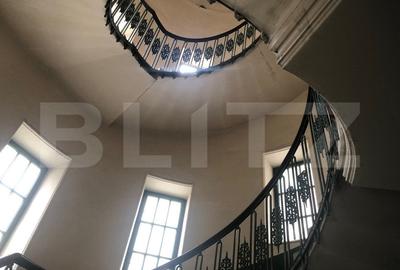 De vanzare apartament 3 camere, ultracentral , cu acoperis - 11