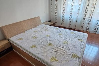 Apartament cu 3 camere semidecomandat în Central - 6