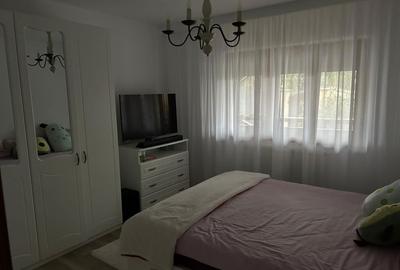 Casă cu 4 camere cu Teren 500 Mp în Central - 2