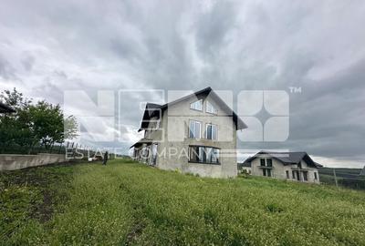 Casă cu 5 camere cu Teren 2300 Mp în Moara - 1