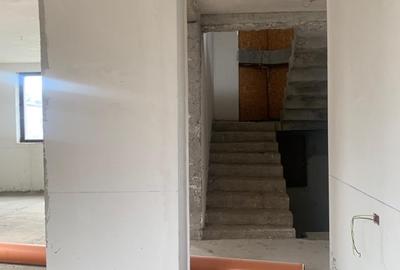 Casă individuală cu 6 camere cu Canalizare în Nord-Vest - 1