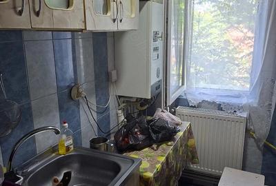 Apartament cu 2 camere decomandat în Micro 5 - 1