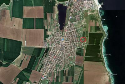 Teren Construcții intravilan de 600 mp, în Tuzla