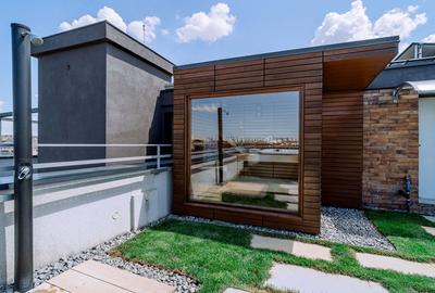 Penthouse 4 camere, ultracentral, Oradea. 800 000 E + TVA. Comision 0 - 22