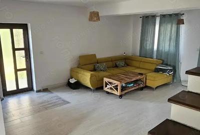 Casă cu 4 camere în Giroc