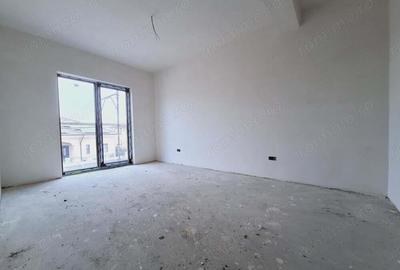 Aproape de benzinaria ESO. Casa cu 5 camere. Cu dormitor la parter. - 5