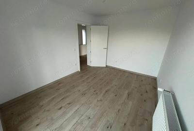 Casă cu 4 camere cu Teren 375 Mp în Micești