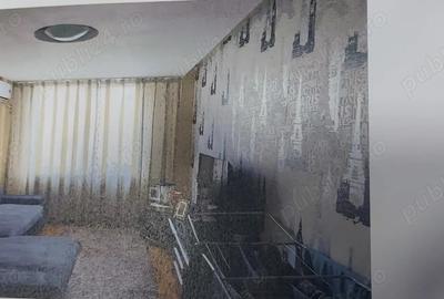 Vand apartament 3 camere