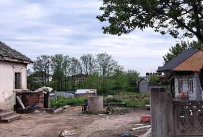 Casă cu 2 camere cu Teren 1937 Mp în Ciupercenii Noi - 2