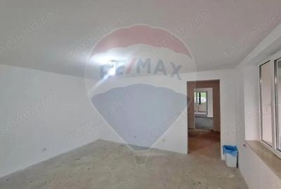Casă cu Teren 800 Mp în Gălățeni - 6