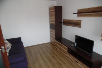 Inchiriez garsoniera in Deva, Saturn (Politie), et. 3 - 12