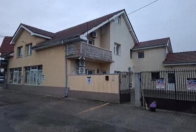 Spațiu comercial, de 220 mp, în Central - 7