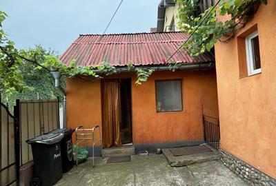 Casa cu 3 camere plus 2 anexe, 120 MP + Teren 200 MP, Gruia - 9