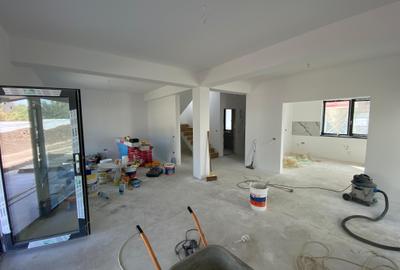 Case individuale cu 4 camere. Teren 400 mp. Comision 0 - 11