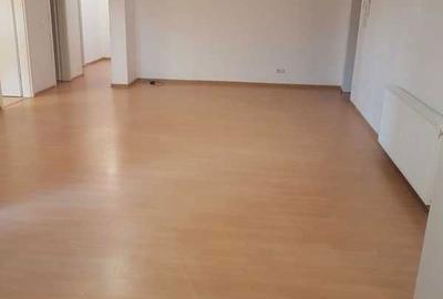 Apartament cu 3 camere decomandat în Central - 8