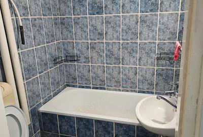 Inchiriez apartament. - 2