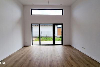 Casă cu 3 camere în Tâncăbești - 14