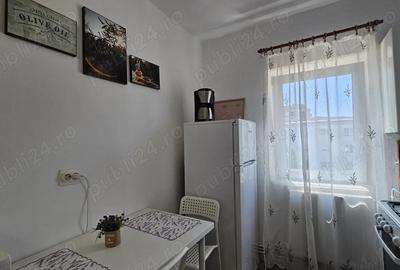 Garsonieră decomandată în Central - 2