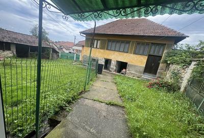 Casă cu 3 camere în Livadia - 1