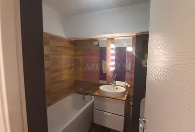 Apartament cu 3 camere semidecomandat, mobilat în P-ța Romană - 37