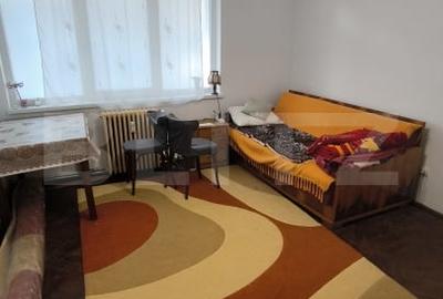 Apartament 2 camere, semidecomandat, parter inalt, 45 mp, zona Ultracentral - 2