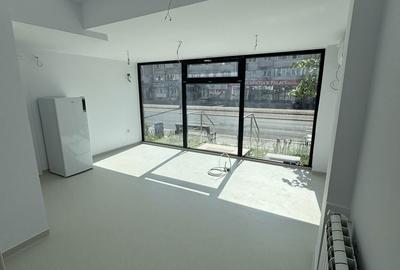 Spațiu comercial, de 100 mp, în Central - 1