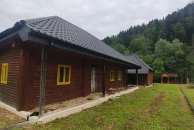 Casă cu 5 camere cu Teren 1250 Mp în Marginea - 1