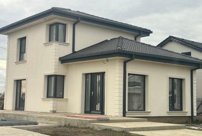 Casă cu 4 camere în Sânpaul - 1