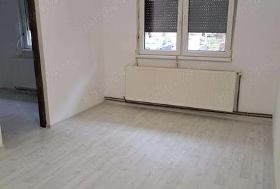 Apartament cu 2 camere semidecomandat în Micro 15 - 10