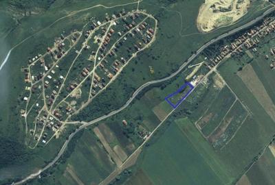 Teren intravilan pt constructii case S+P+M sau D+P, in supr. de 5000 mp